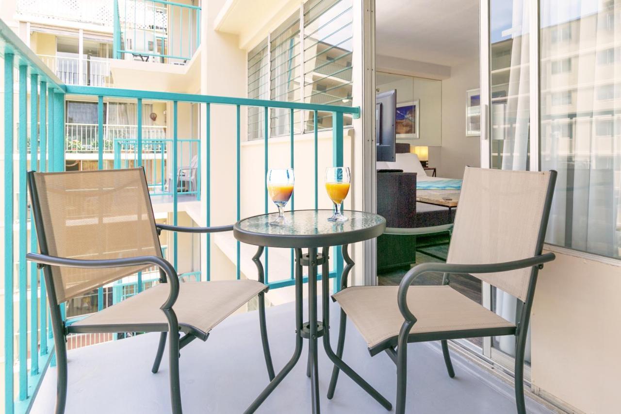 City View Studio With Pool Access In Aloha Surf! Гонолулу Екстер'єр фото